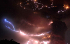 Lluvia de cenizas de volcán Puyehue en Bariloche