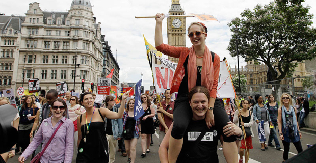 Protesta por recortes en Londres