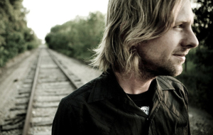 Jon Foreman – “Behind Your Eyes” [Detrás De Tus Ojos]