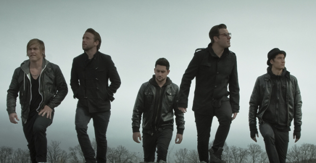 Sent By Ravens – Listen [Escucha]