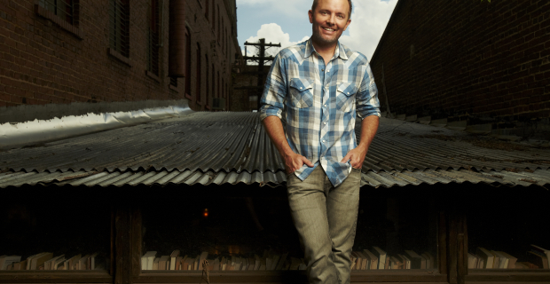 Chris Tomlin – Gods Great Dance Floor [En La Gran Pista De Baile De Dios]